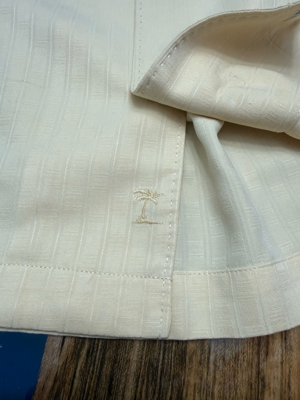 Tommy Bahama 100% Silk Shirt Men L Yellow Tonal Stripe Short Sleeve Resort - Picture 10 of 13